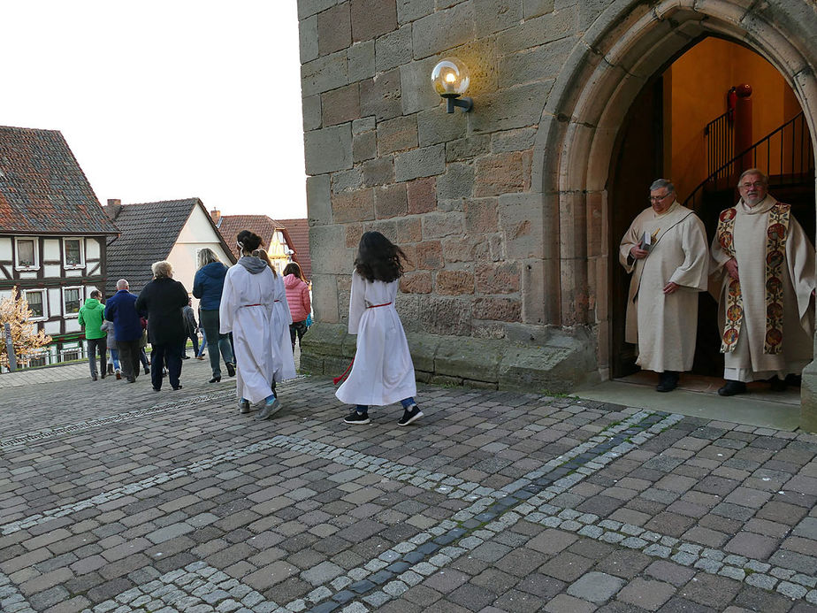 Lumen Christi - Auferstehungsmesse in St. Crescentius (Foto: Karl-Franz Thiede)